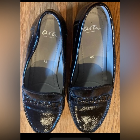 The Nella by ARA black leather loafer - Picture 3 of 7